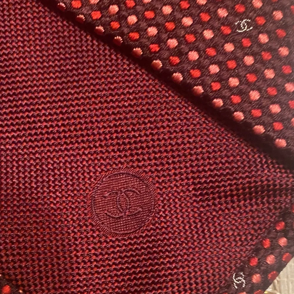 CHANEL Burgundy Microdot Silk Tie